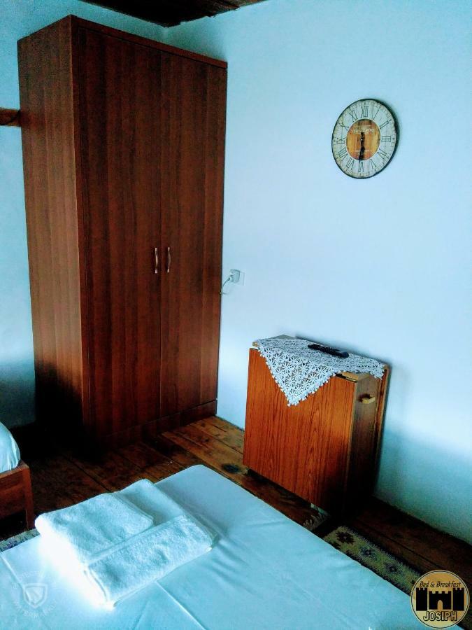 Bed & Breakfast Josiph Berat Kültér fotó