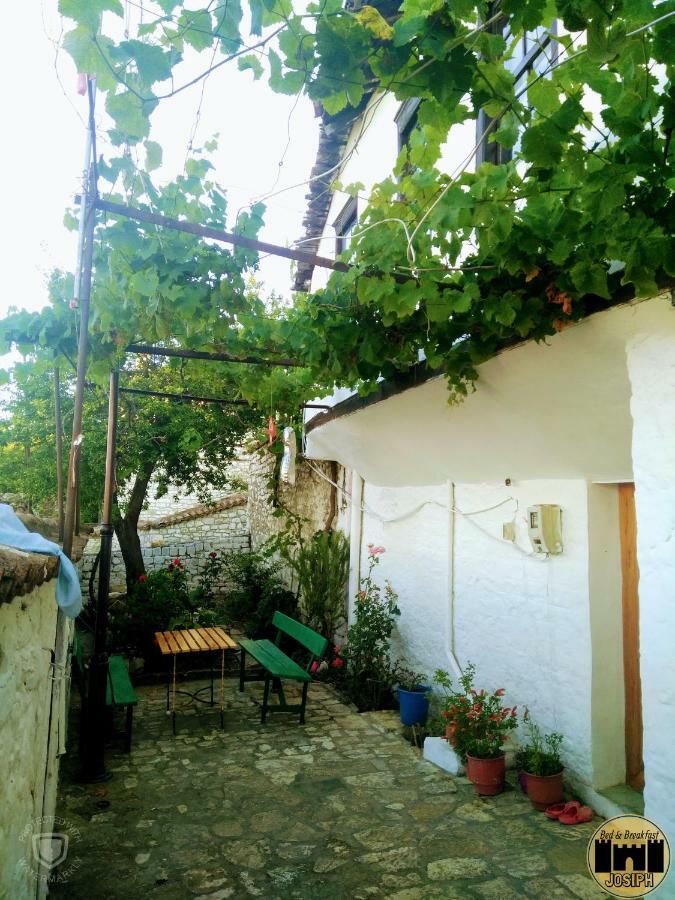 Bed & Breakfast Josiph Berat Kültér fotó